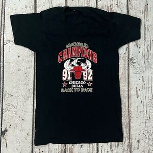 Vintage Women's Chicago Bulls NBA Basketball Back to Back Champions 90s Tshirt